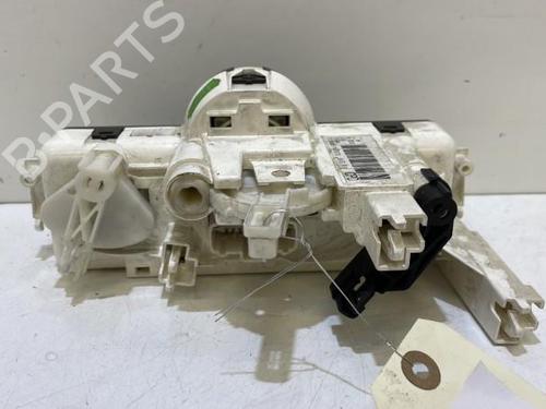 climate-control-renault-scenic-ii-jm01_-2003-2004-2005-2006-2007-2008-2009-2010-37319666 main image