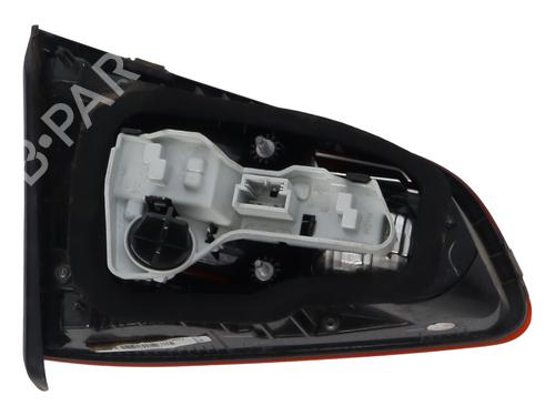 right-tailgate-light-vw-golf-vii-5g1-bq1-be1-be2-2012-2013-2014-2015-2016-2017-2018-2019-2020-2021-37335982 main image