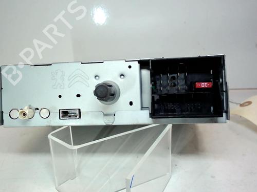 Used Radio Radio 37302964 37302964