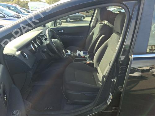 Brugte PEUGEOT 5008 (0U_, 0E_) 1.6 HDi 4863042