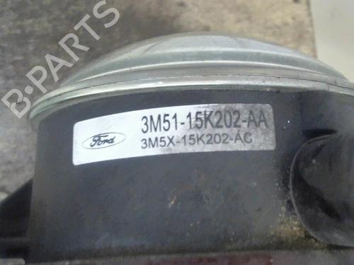 Used Left front fog light Left front fog light 37302644 37302644