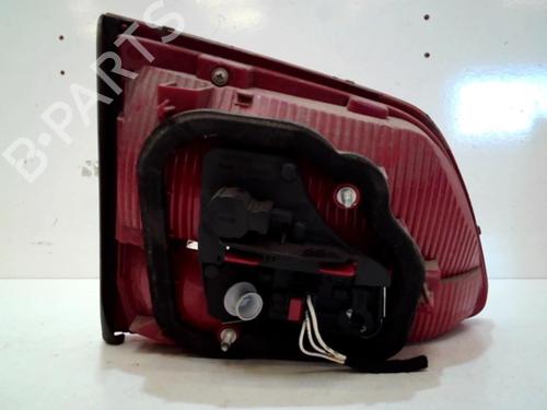 right-tailgate-light-vw-touran-1t3-2010-2011-2012-2013-2014-2015-2016-37311328 main image