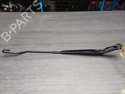 front-windshield-wiper-arm-nissan-micra-iii-k12-2002-2003-2004-2005-2006-2007-2008-2009-2010-2011-37320231 main image