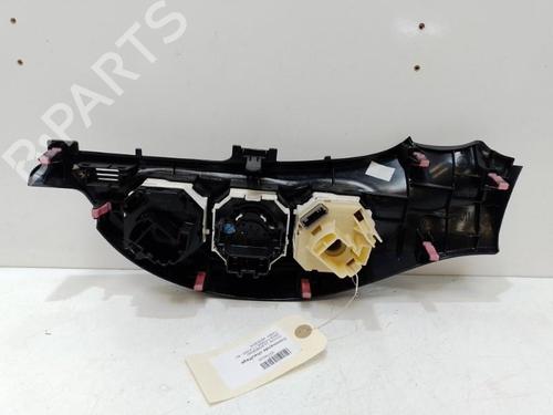 climate-control-toyota-yaris-_p13_-2010-2011-2012-2013-2014-2015-2016-2017-2018-2019-2020-37320380 main image