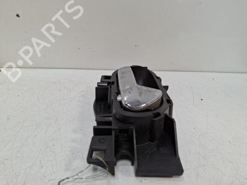 Used Rear right interior door handle Rear right interior door handle 37324413 37324413