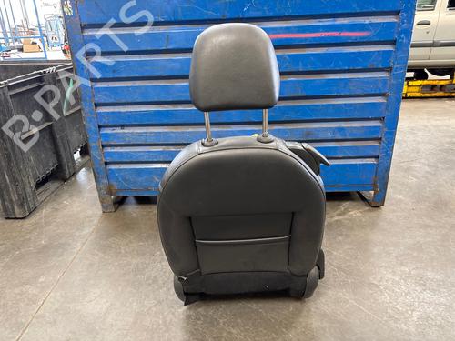 Right front seat CITROËN DS3 (SA_) 1.6 HDi 110 | BP39478972C16 - Image 4