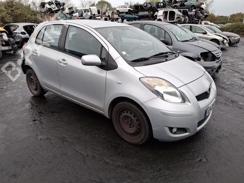 Brugte TOYOTA YARIS (_P9_) 1.33 VVT-i (NSP90_, NSP90R) 4804081