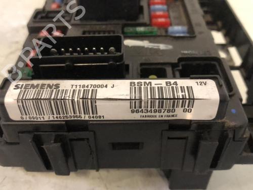 Used Fuse box Fuse box 37309751 37309751
