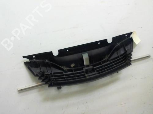 Used Grille Grille 37618051 37618051