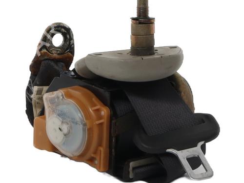 rear-right-seatbelt-toyota-corolla-verso-_e12_-2001-2002-2003-2004-2005-2006-2007-37333295 main image