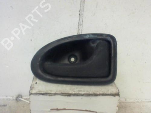 Maneta interior trasera derecha Maneta interior trasera derecha RENAULT MEGANE I (BA0/1_) [1995-2004] 37298638 37298638