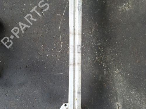 Used Front bumper reinforcement Front bumper reinforcement 37622439 37622439