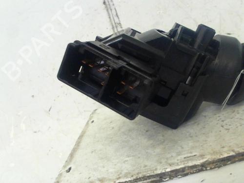 steering-column-stalk-toyota-aygo-_b1_-2005-2006-2007-2008-2009-2010-2011-2012-2013-2014-37303142 main image