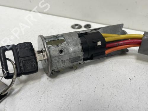 Used Ignition barrel Ignition barrel 37753743 37753743