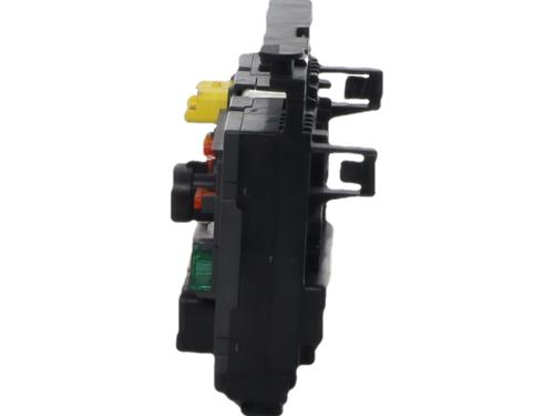 Used Fuse box Fuse box 39043880 39043880