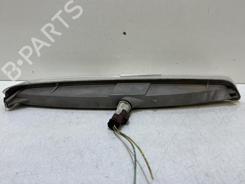 Used Left daytime light Left daytime light 37323105 37323105