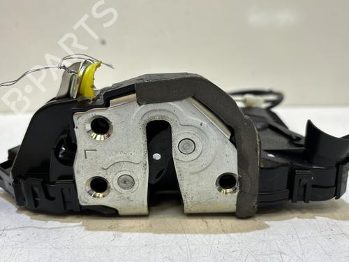 front-left-lock-toyota-yaris-_p9_-2005-2006-2007-2008-2009-2010-2011-2012-2013-2014-37325095 main image