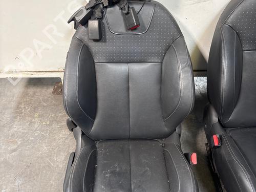Used Seats set Seats set 37616446 37616446