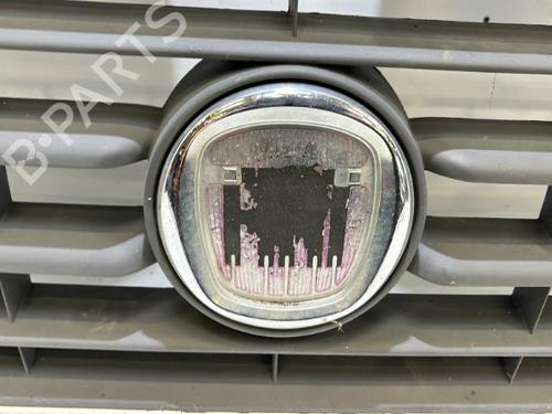 Grill Grill FIAT DUCATO Van (250_) 120 Multijet 2,3 D (120 hp) 37324857 37324857