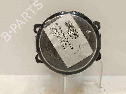 left-front-fog-light-renault-laguna-iii-bt01-2007-2008-2009-2010-2011-2012-2013-2014-2015-37308581 main image