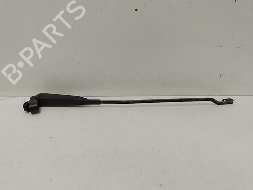 Used Front windshield wiper arm Front windshield wiper arm 37317750 37317750