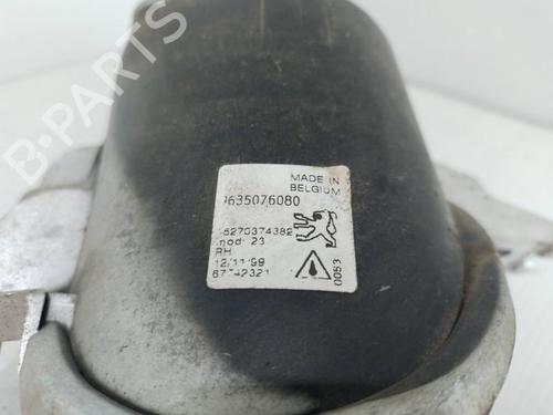 Used Right front fog light Right front fog light 37319872 37319872
