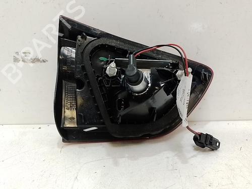 right-tailgate-light-renault-clio-iv-grandtour-kh_-2012-2013-2014-2015-2016-2017-2018-2019-2020-2021-37314189 main image