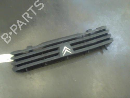 Used Grille Grille 37618342 37618342
