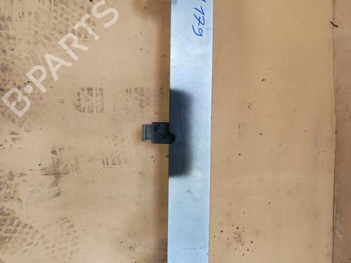 front-bumper-reinforcement-citroen-c5-iii-break-rw_-2008-2009-2010-2011-2012-2013-2014-2015-2016-2017-37341135 main image