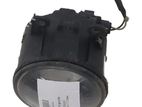 left-front-fog-light-renault-megane-iii-hatchback-bz01_-b3_-2008-37346039 main image