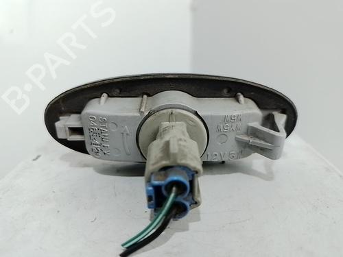 Right front indicator MAZDA 323 F VI Hatchback (BJ) | BP37314735C33 - Image 2
