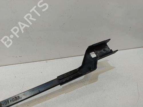 front-windshield-wiper-arm-bmw-x5-e70-2006-2007-2008-2009-2010-2011-2012-2013-37313358 main image
