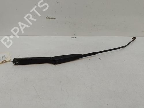 Used Front windshield wiper arm Front windshield wiper arm 37312566 37312566