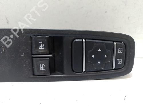 left-front-window-switch-renault-clio-iv-bh_-2012-2013-2014-2015-2016-2017-2018-2019-2020-2021-37316159 main image