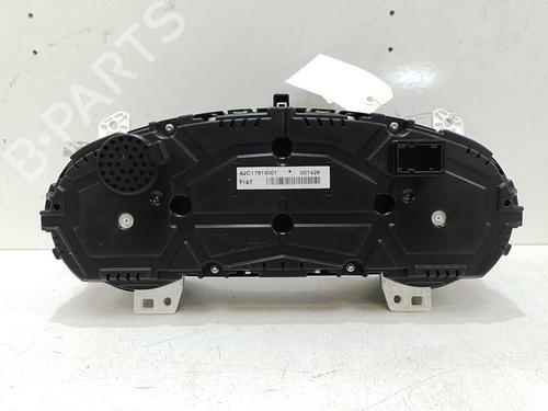 instrument-cluster-fiat-tipo-hatchback-356_-357_-2016-37313439 main image