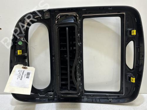 Midtkonsoll Midtkonsoll RENAULT CLIO IV (BH_) 1.5 dCi 75 (75 hp) 37324822 37324822