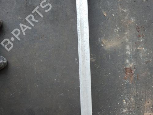 Used Rear bumper reinforcement Rear bumper reinforcement 37614993 37614993
