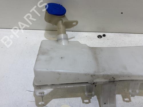 Used Windscreen washer tank Windscreen washer tank 37615739 37615739