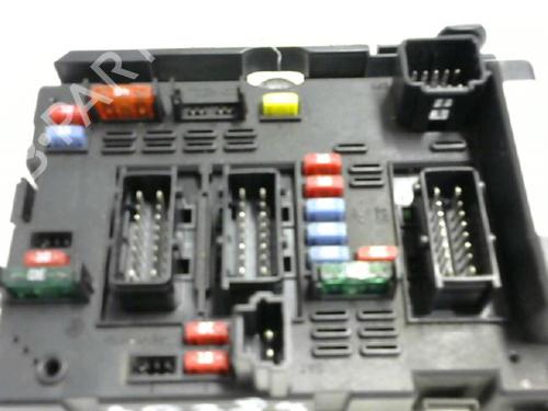 Used Fuse box Fuse box 38660526 38660526