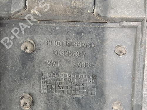 Used Grille Grille 39457040 39457040
