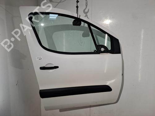 Used Right front door Right front door 38669131 38669131