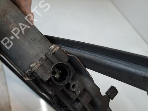 Used Front right window mechanism Front right window mechanism RENAULT LAGUNA II (BG0/1_) 1.9 dCi (BG1A, BG1W, BG0G) (110 hp) 39710557 39710557