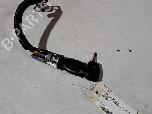 Left front door OPEL VIVARO A Van (X83) 1.9 DTI (F7) | BP38671727C2  - Image 12