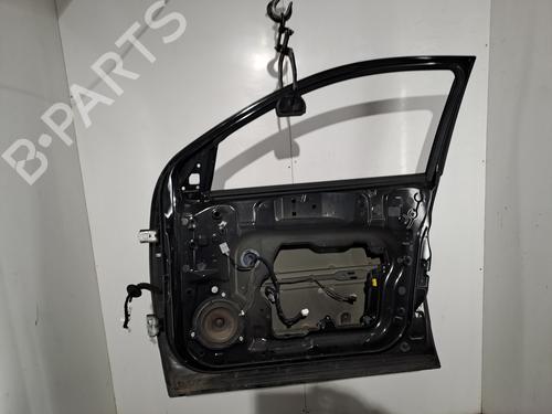 Used Right front door Right front door 38666412 38666412
