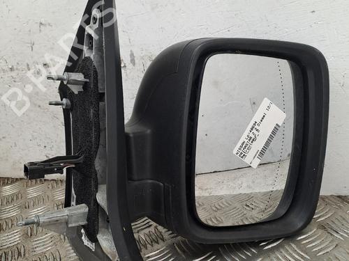 right-mirror-nissan-primastar-van-x82-2021-38672515 main image