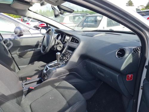 Brugte PEUGEOT 5008 (0U_, 0E_) 2.0 HDi 136 / BlueHDi 136 4929337