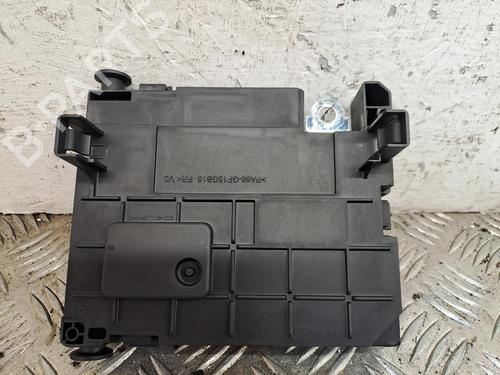 Used Fuse box Fuse box 38672172 38672172