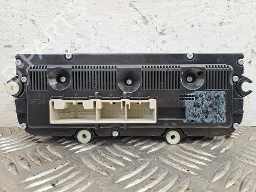 Climate control VW PASSAT B6 (3C2) 1.9 TDI | BP38671948I5 - Image 3