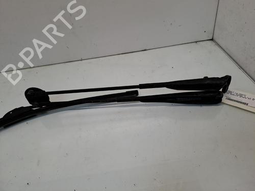 Used Front windshield wiper arm Front windshield wiper arm RENAULT TWINGO I (C06_) 1.2 (C066, C068) (58 hp) 39710539 39710539