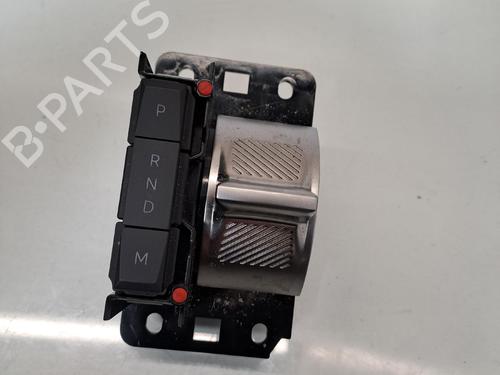 Used Gear lever Gear lever PEUGEOT 208 II (UB_, UP_, UW_, UJ_) 1.2 Hybrid 100 (101 hp) 39985810 39985810